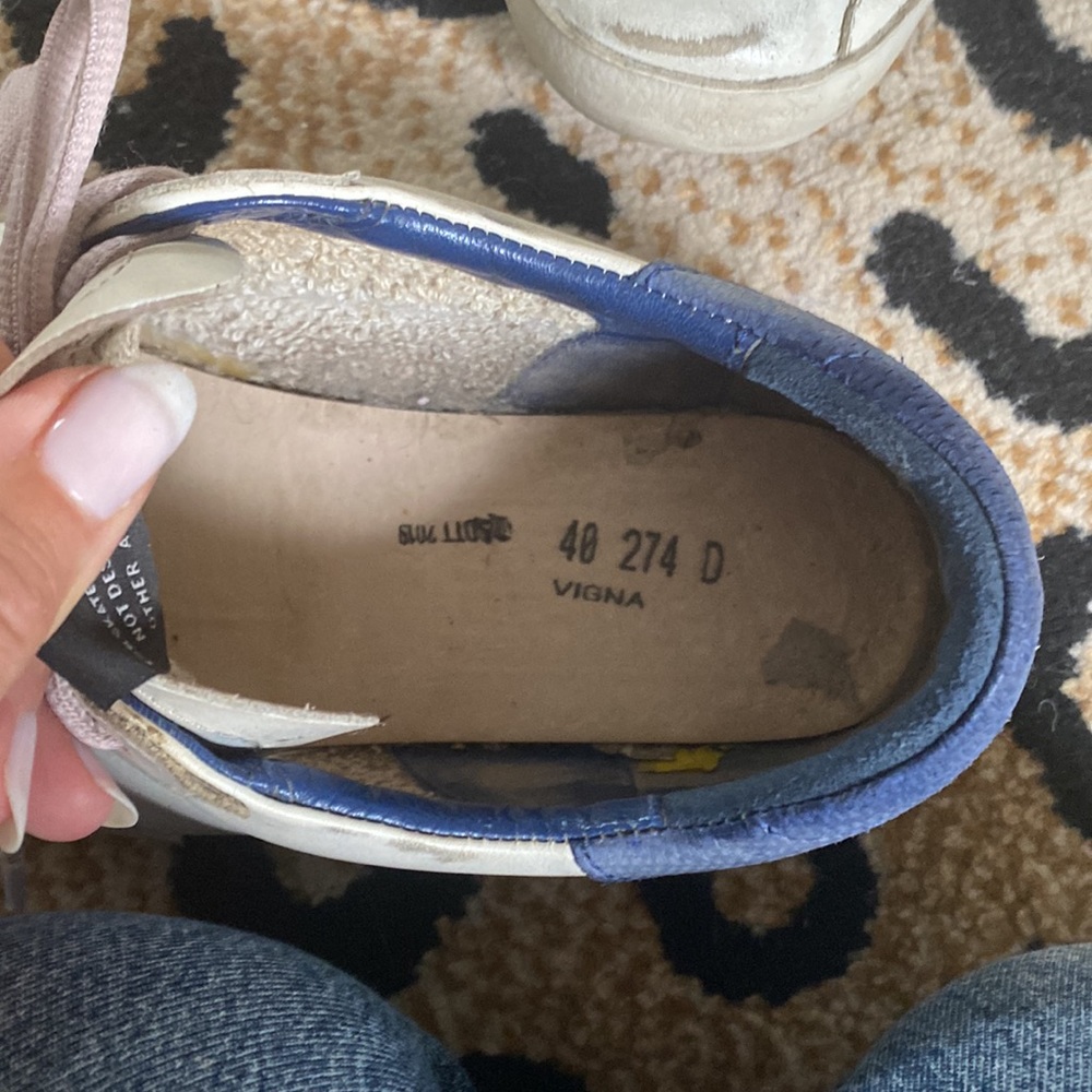 Golden Goose Superstars Sneakers - Picture 4 of 6